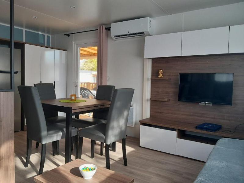 Mobil-Home Oliviers 1 فالراس بلاج المظهر الخارجي الصورة